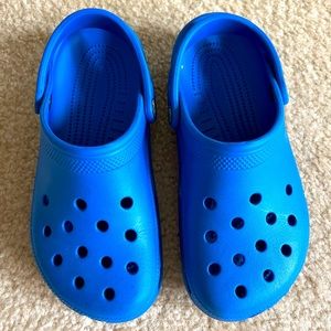 Boys Crocs size 5